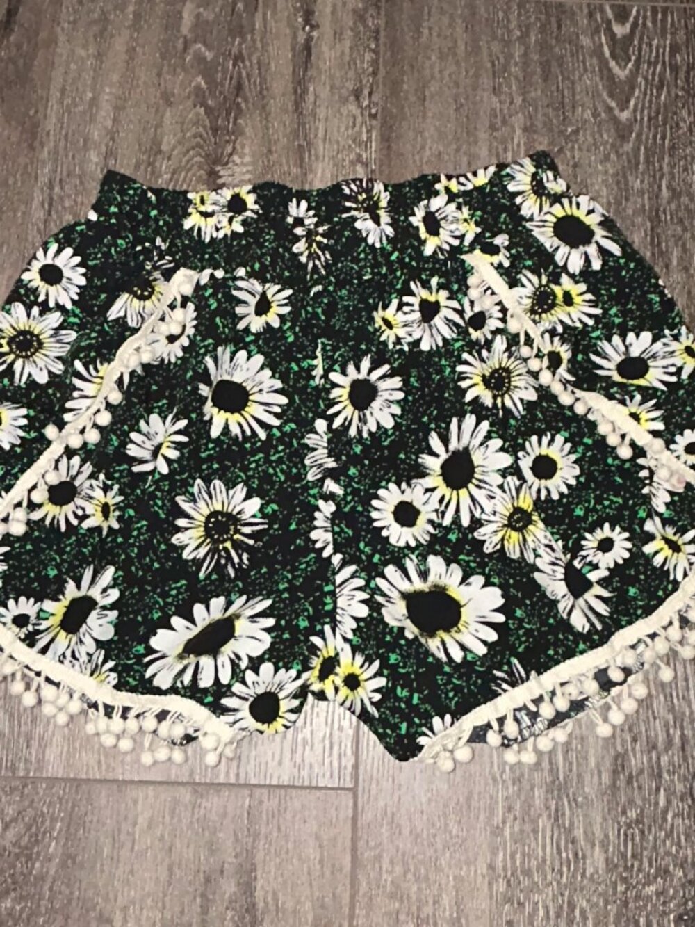Shosho Multicolored Floral Beach Shorts Size L Large Beaded accents